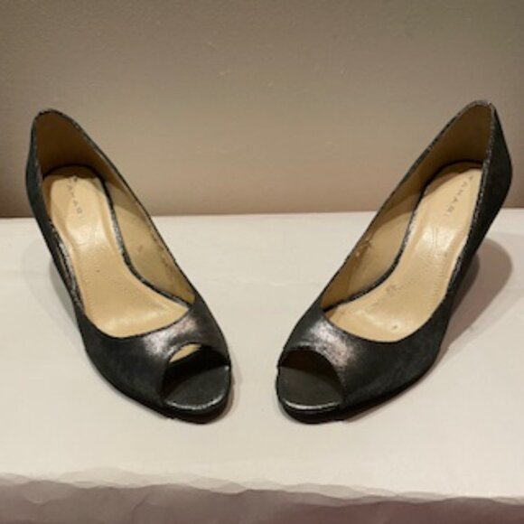 Tahari Marie Leather Pumps Gray Shimmer Peep Toe 2.5” Heel Size 8.5 M - Picture 6 of 11
